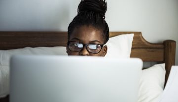 5 Ways Every Stay-at-Home Mom Can Earn Money Online