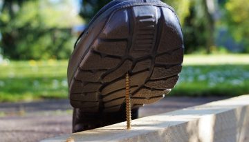 A Guide to Dealing With Injuries That Occur on the Job Site